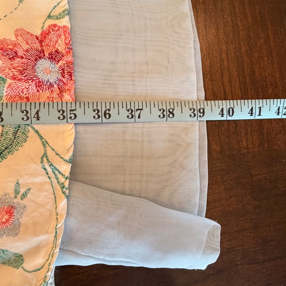Old Navy Floral Sleeveless Dress, Gathered Waist, Sheer Hem, V-Neck, Size Medium - Picture 12 of 13